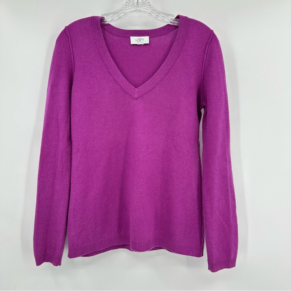 Ann Taylor Loft Cashmere V-neck Sweater Purple Size M